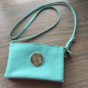 NWOT! Cute crossbody clutch!